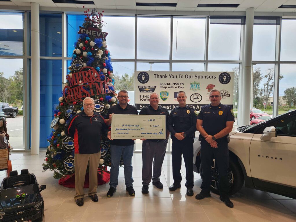 NSB-Cars-and-BBQ-2023-Charity-Check-Presentation-to-Shop-with-a-Cop